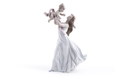 Lot 271 - Lladro: a 'My Little Sweetie' figure group