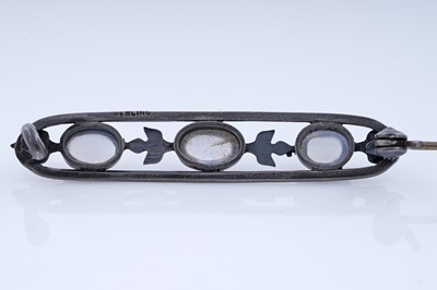 Lot 20 - Early 20th Century and later Arts and Crafts jewellery