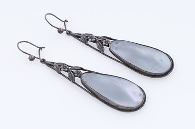 Lot 20 - Early 20th Century and later Arts and Crafts jewellery