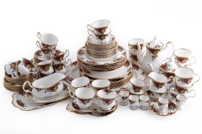 Lot 230 - A comprehensive collection of Royal Albert ‘Old Country Roses’ dinner, tea and coffee wares