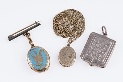 Lot 8 - Victorian mourning and sentimental jewellery