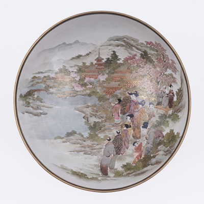 Lot 837 - A Satsuma box and bowl