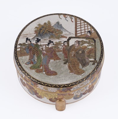 Lot 837 - A Satsuma box and bowl