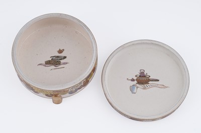 Lot 837 - A Satsuma box and bowl