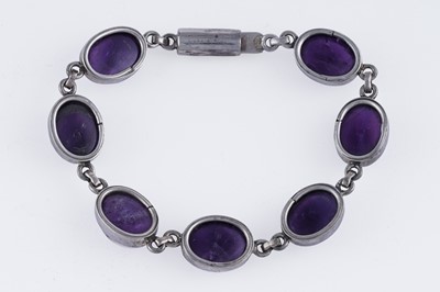 Lot 40 - Victorian and later silver and hardstone jewellery including: an amethyst cabochon bracelet