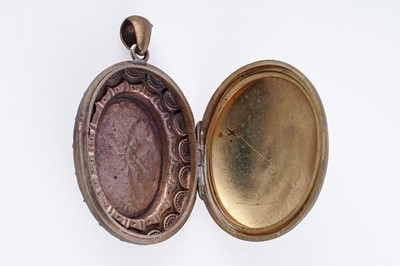 Lot 22 - Antique costume jewellery including: a Georgian-style paste pendant