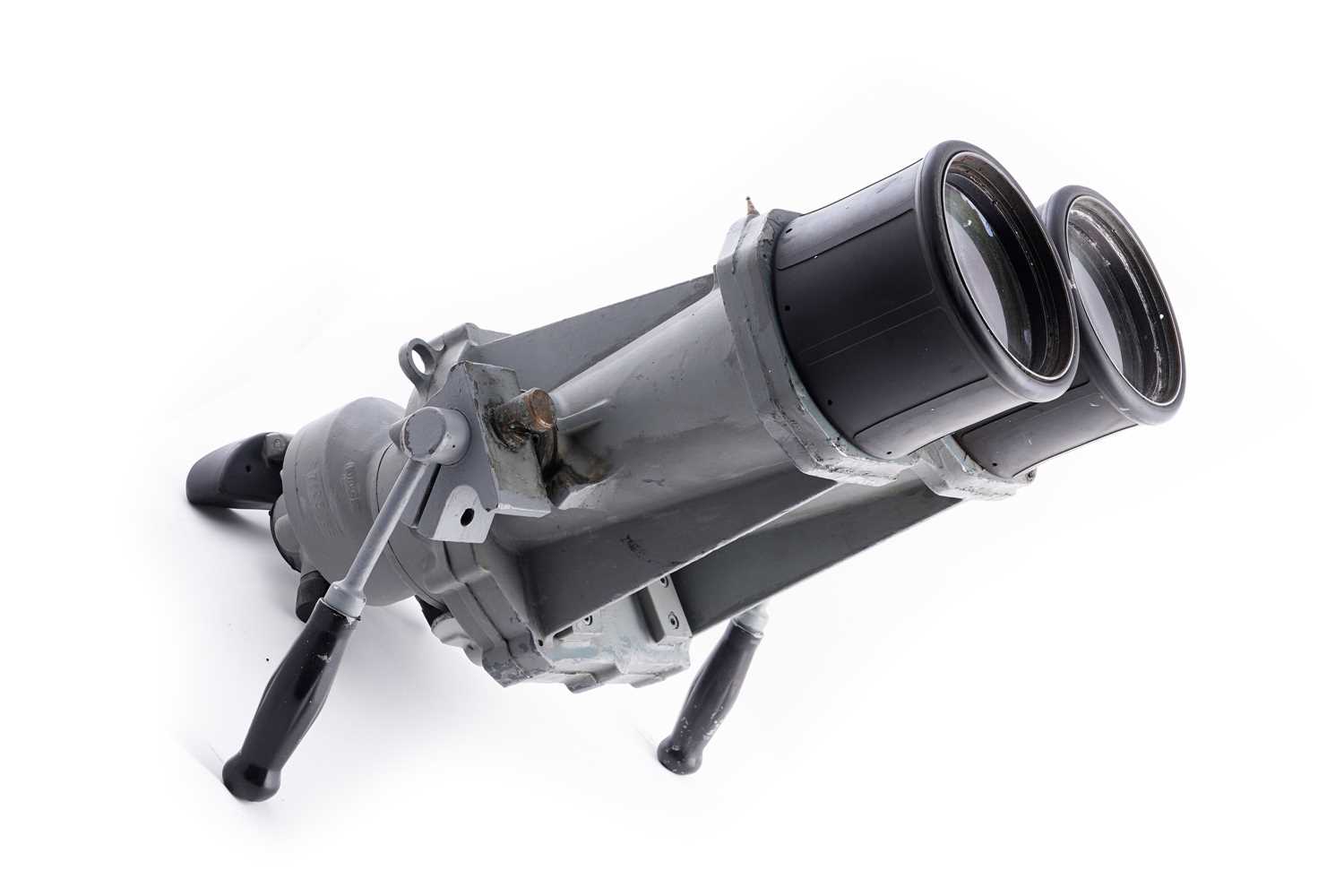 Lot 103 - US Navy ships bridge 'Big Eye' binoculars, Mark III Model 5