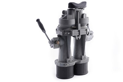 Lot 103 - US Navy ships bridge 'Big Eye' binoculars, Mark III Model 5