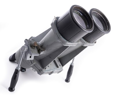 Lot 103 - US Navy ships bridge 'Big Eye' binoculars, Mark III Model 5