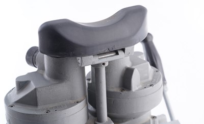 Lot 103 - US Navy ships bridge 'Big Eye' binoculars, Mark III Model 5