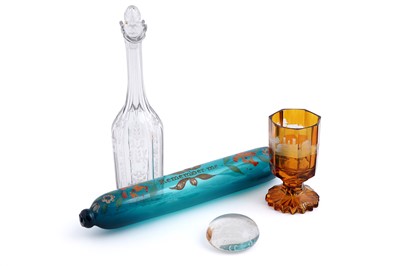 Lot 277 - A selection of glassware