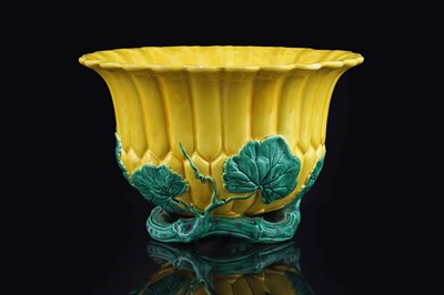 Lot 872 - A Minton jardiniere