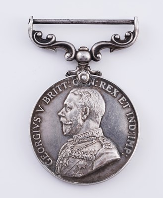 Lot 1 - A WWI Military Medal
