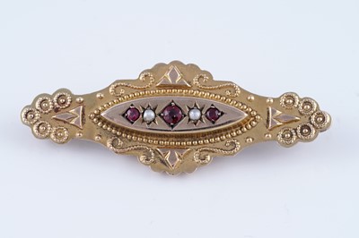 Lot 1 - A Victorian Etruscan Revival seed pearl and paste cannetille bar brooch