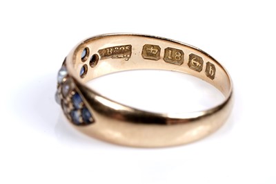 Lot 33 - An Edwardian sapphire and seed pearl ring