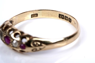 Lot 39 - A 1920's ruby and white sapphire ring