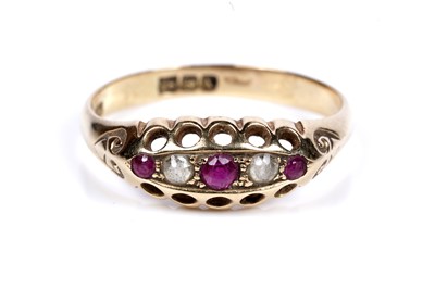 Lot 39 - A 1920's ruby and white sapphire ring