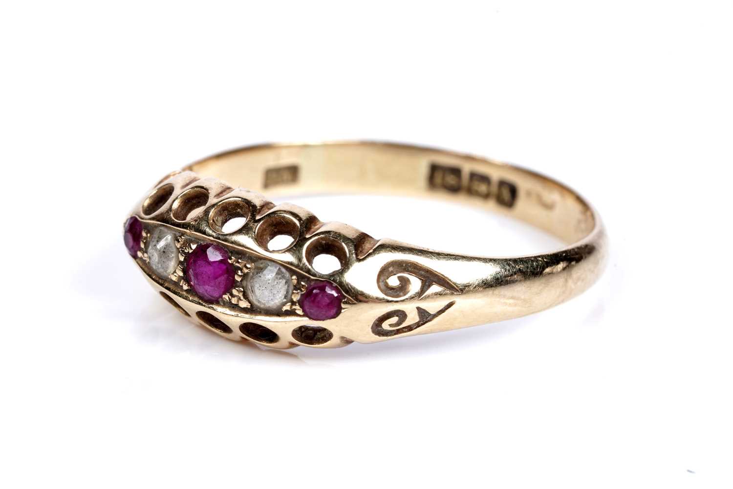 Lot 39 - A 1920's ruby and white sapphire ring