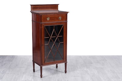 Lot 97 - Hunter & Smallpage Ltd, York: an Edwardian inlaid mahogany and satinwood banded display cabinet