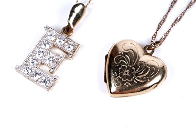 Lot 91 - A 9ct gold circular locket; and other gold jewellery