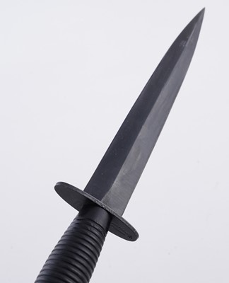 Lot 79 - A Fairbairn–Sykes Commando dagger
