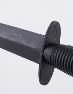 Lot 79 - A Fairbairn–Sykes Commando dagger