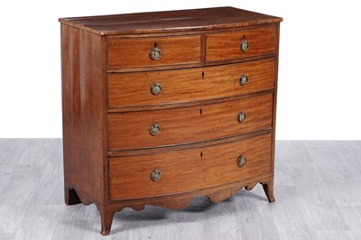 Lot 104 - A George III mahogany bowfront chest of drawers