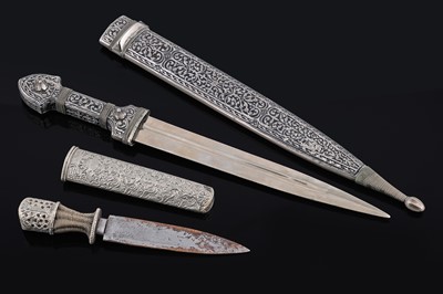 Lot 492 - A collection of two Middle Eastern knives