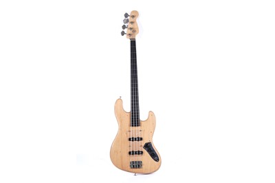 Lot 131 - A Jazz style bass