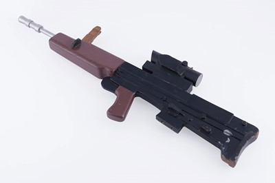 Lot 85 - A wooden and metal scale model of an SA80 machine gun used by Vickers