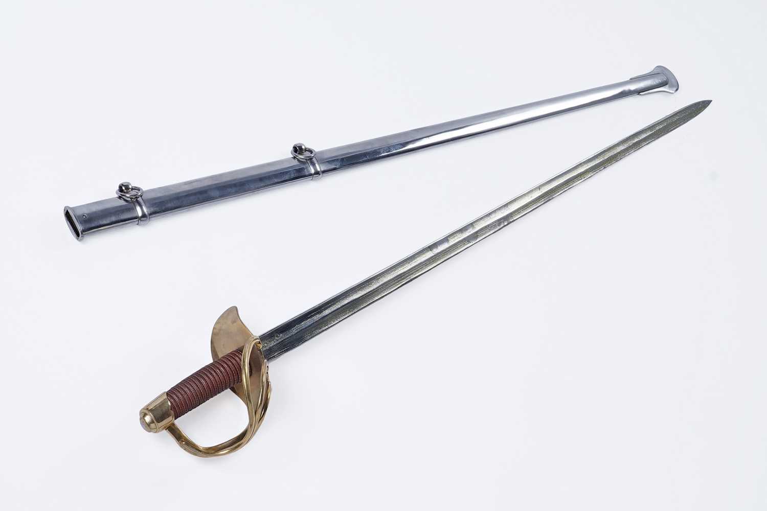 Lot 81 - A replica Napoleonic period cuirassier sword
