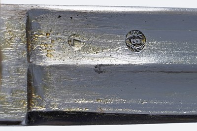 Lot 81 - A replica Napoleonic period cuirassier sword