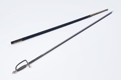Lot 82 - A replica dress sword