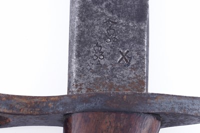 Lot 74 - A selection of knives and bayonets