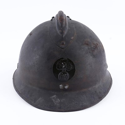 Lot 29 - Military helmets