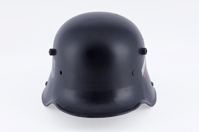 Lot 32 - A German M16 helmet