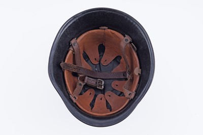 Lot 33 - A German Third Reich police pattern helmet