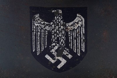 Lot 35 - A German Second World War M35 helmet