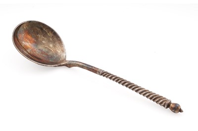 Lot 405 - A late 19th Century Russian silver-gilt spoon