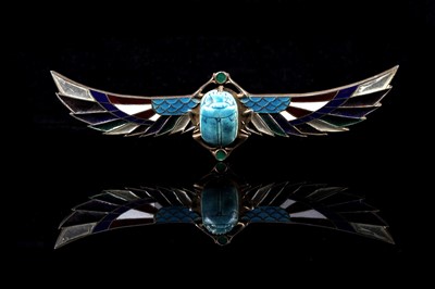 Lot 23 - An Art Deco "Tutmania" brooch