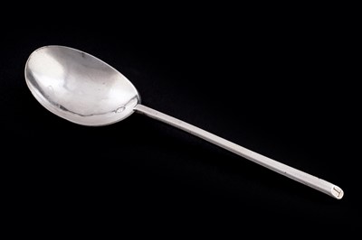 Lot 398 - A Charles I silver slip-top spoon
