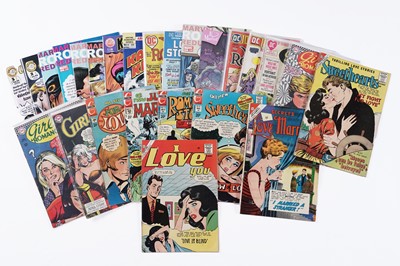 Lot 327 - Romance comics