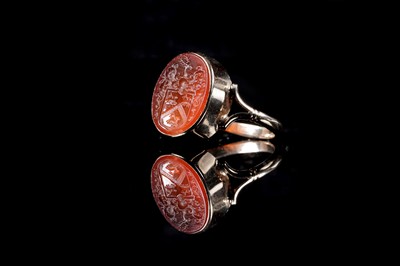 Lot 91 - A carnelian intaglio-carved signet ring on 9ct gold