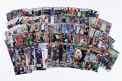 Lot 360 - Comics by DC