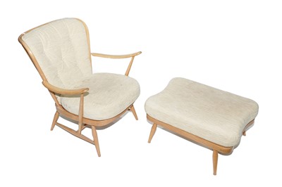 Lot 530 - An Ercol model 477 easy armchair