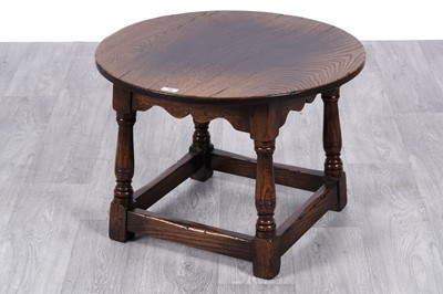 Lot 70 - Attributed to Titchmarsh & Goodwin: a Georgian style oak coffee table