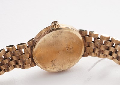 Lot 72 - Sandoz: an 18ct yellow gold cased lady's wristwatch