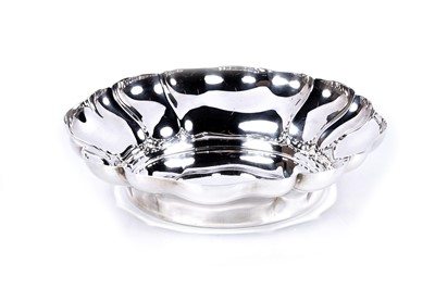 Lot 207 - A 1960's silver flowerhead pattern fruit bowl