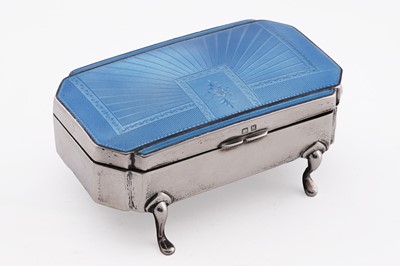 Lot 363 - An Edward VIII silver dressing table box