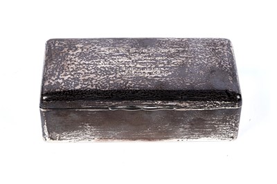 Lot 229 - A George V silver table cigarette box